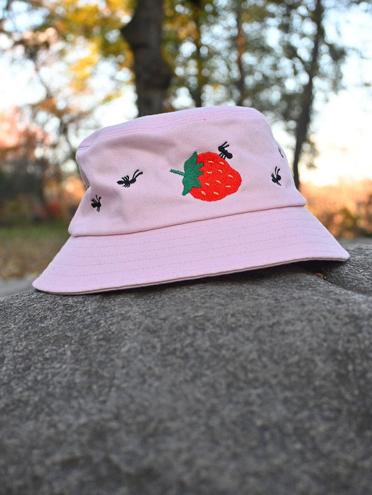 Natali Koromoto - "Strawberry & Ants" bucket hat: L/XL