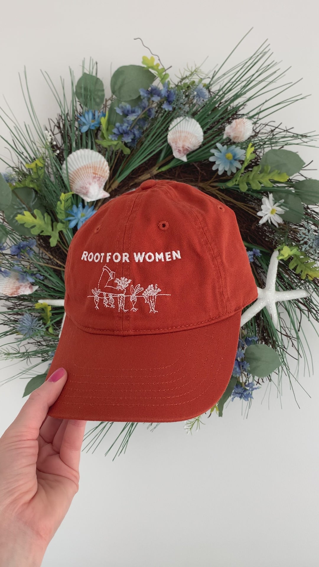 Womens deals fitted hats